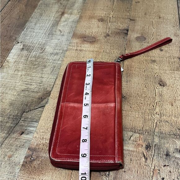 Fossil Travel Wallet red leather Zippered wristlet strap - Picture 11 of 12